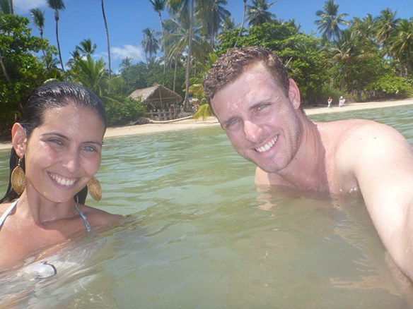 No mar da frente do Restaurante Paraíso